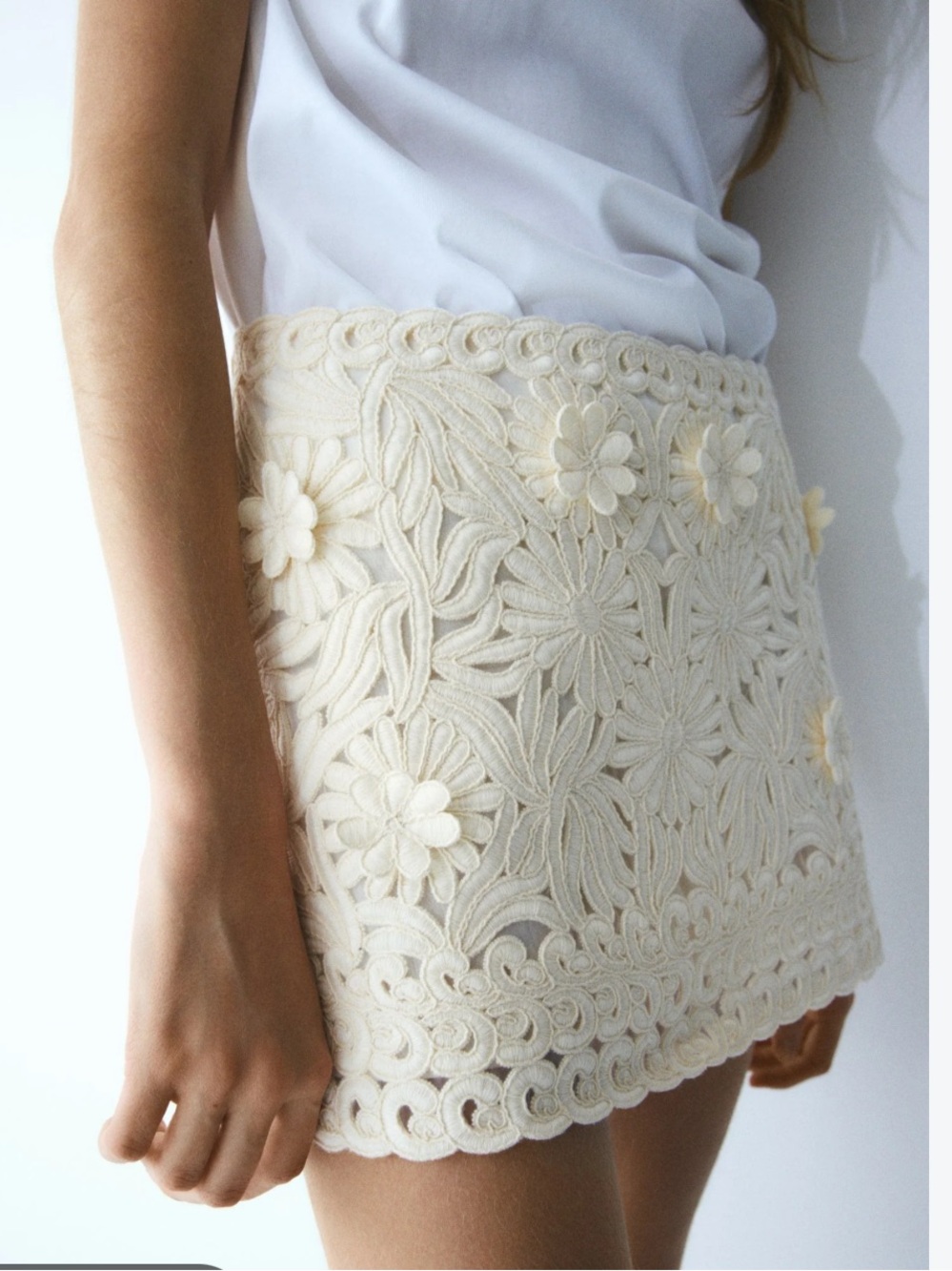 NWT H&M floral applique mini